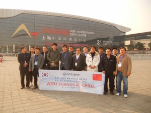 2013 Wevio China (Shanghai) - Environment- Friendly Transportation machinery-Automechanika  (92)