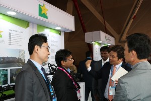 2016  Wevio India (New Delhi) - Green Car - Auto Expo (158)