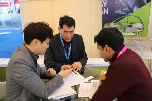 2016  Wevio India (New Delhi) - Green Car - Auto Expo (169)