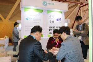 2016  Wevio India (New Delhi) - Green Car - Auto Expo (170)