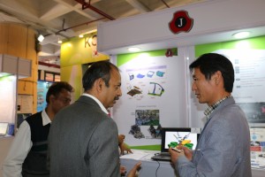 2016  Wevio India (New Delhi) - Green Car - Auto Expo (213)