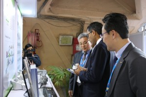 2016  Wevio India (New Delhi) - Green Car - Auto Expo (242)