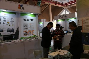 2016  Wevio India (New Delhi) - Green Car - Auto Expo (289)