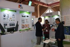 2016  Wevio India (New Delhi) - Green Car - Auto Expo (291)