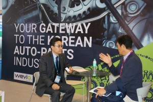 2016  Wevio India (New Delhi) - Green Car - Auto Expo (292)