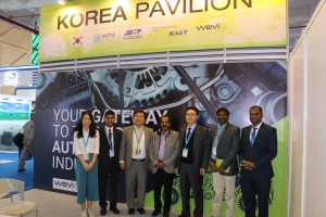 2016  Wevio India (New Delhi) - Green Car - Auto Expo (297)