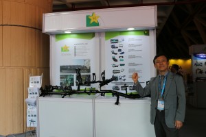 2016  Wevio India (New Delhi) - Green Car - Auto Expo (69)