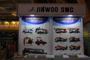 2016  Wevio India (New Delhi) - Green Car - Auto Expo (79)