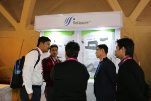 2016  Wevio India (New Delhi) - Green Car - Auto Expo (86)